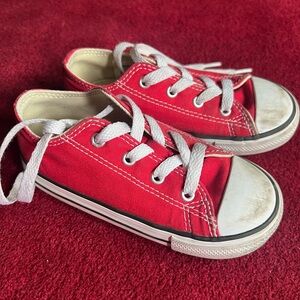 Converse Red Canvas Low-Top Kids Sneakers with White Laces